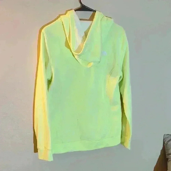 The North Face Yellow Collar Long Sleeve Sweatshirt, medium - Picture 5 of 9